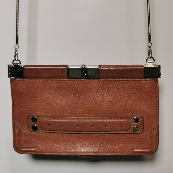 Unique Cognac/Silver Hinged Crossbody EUC #242 - Picture 4 of 10